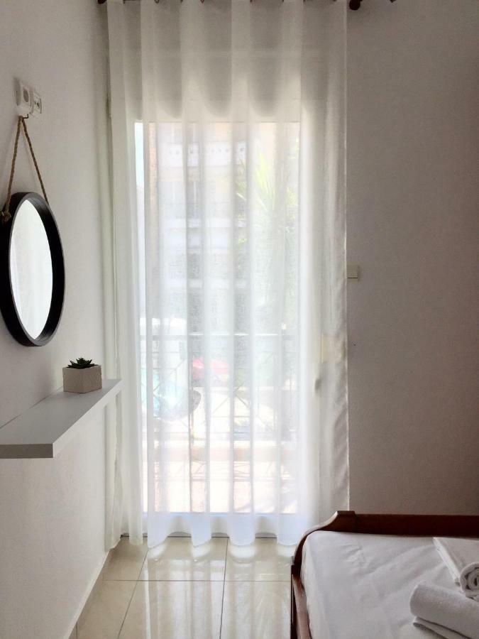 Minimal Apartment Center Kavala Esterno foto